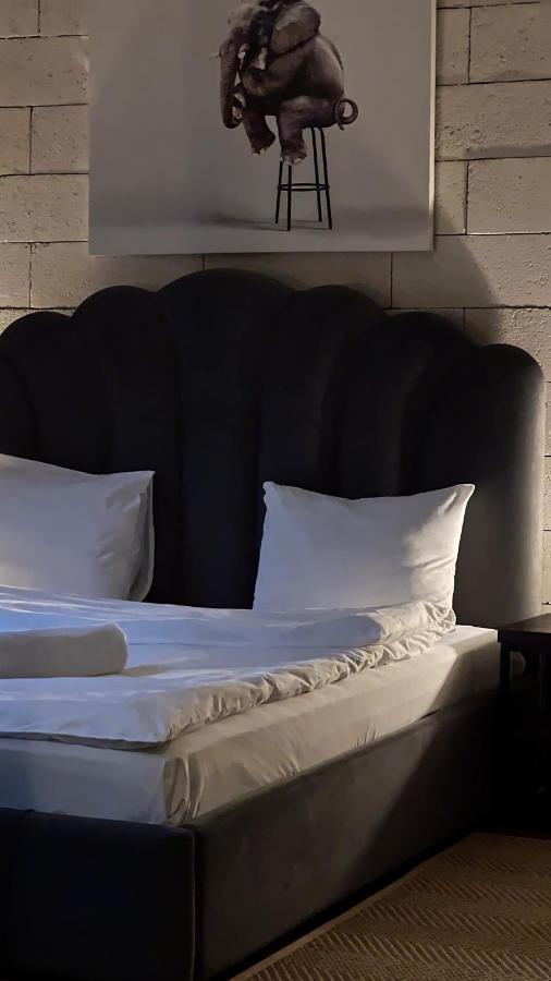 Hotel Manica Esentai City Almaty Eksteriør bilde