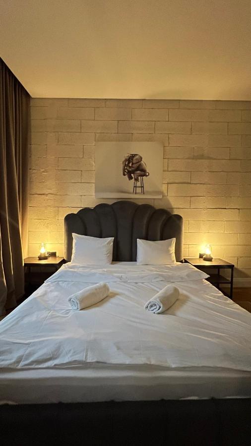 Hotel Manica Esentai City Almaty Eksteriør bilde