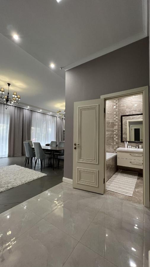Hotel Manica Esentai City Almaty Eksteriør bilde